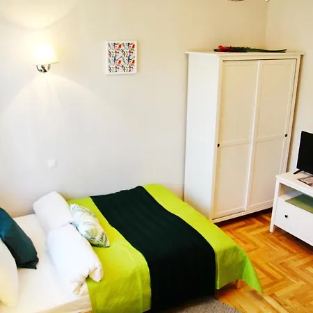 Parrot City Centre Apartament *